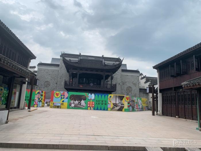 在喜马拉雅山的岩壁上,雪蜜是如何被采下来的?-专业58问答交流平台